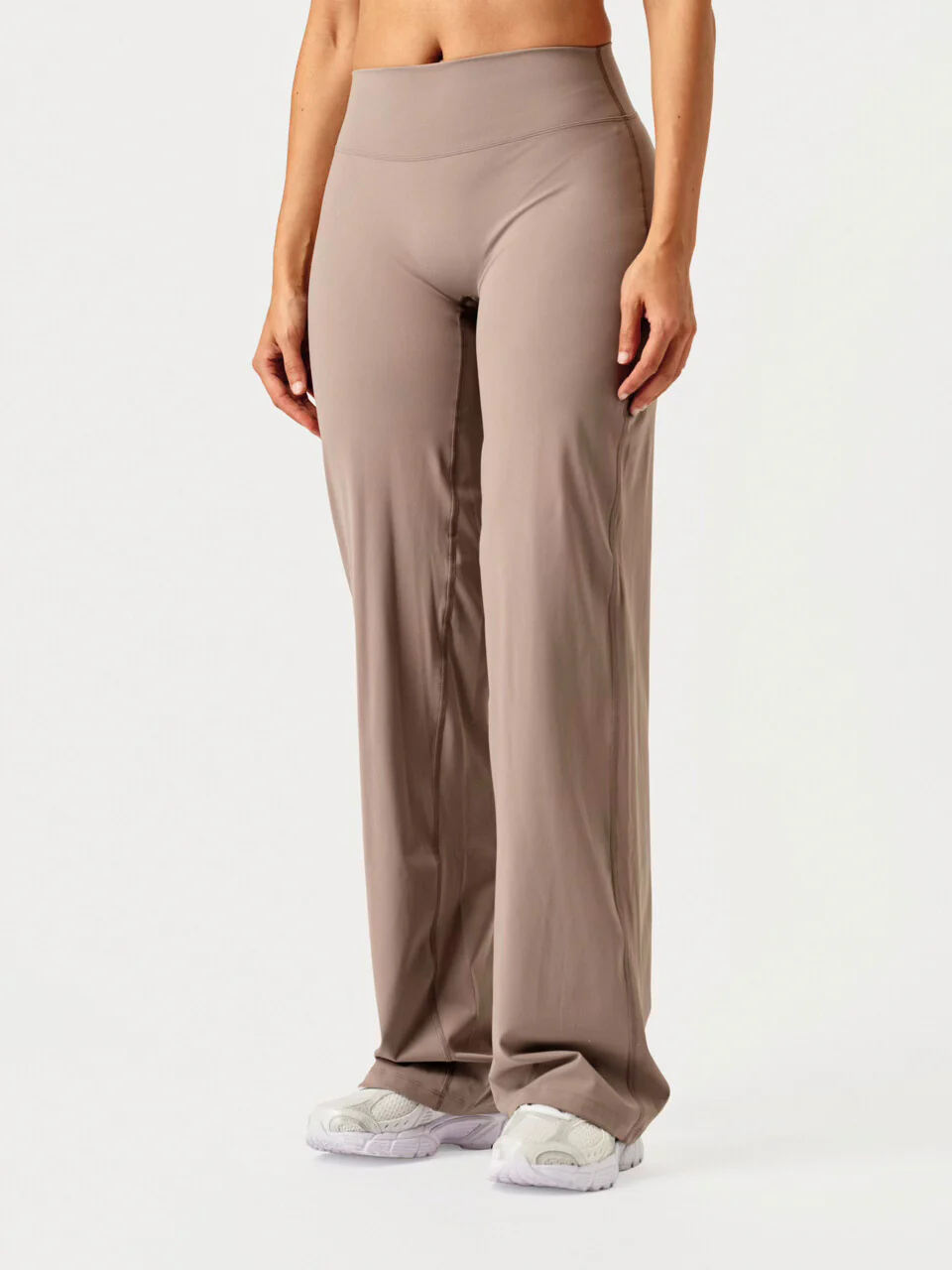 Core Straigth Leg Pants Latte - Image 2