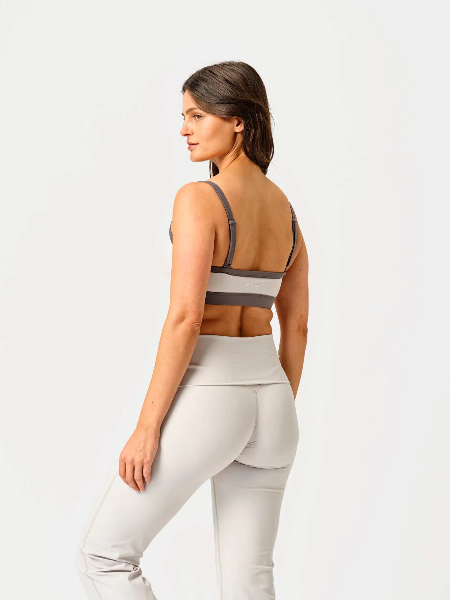 Elevate Contrast Bra Soft Grey - Image 3