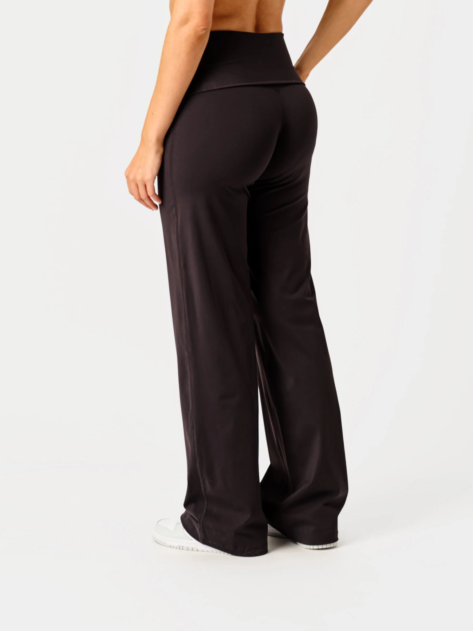 Foldover Straight Leg Black - Image 3