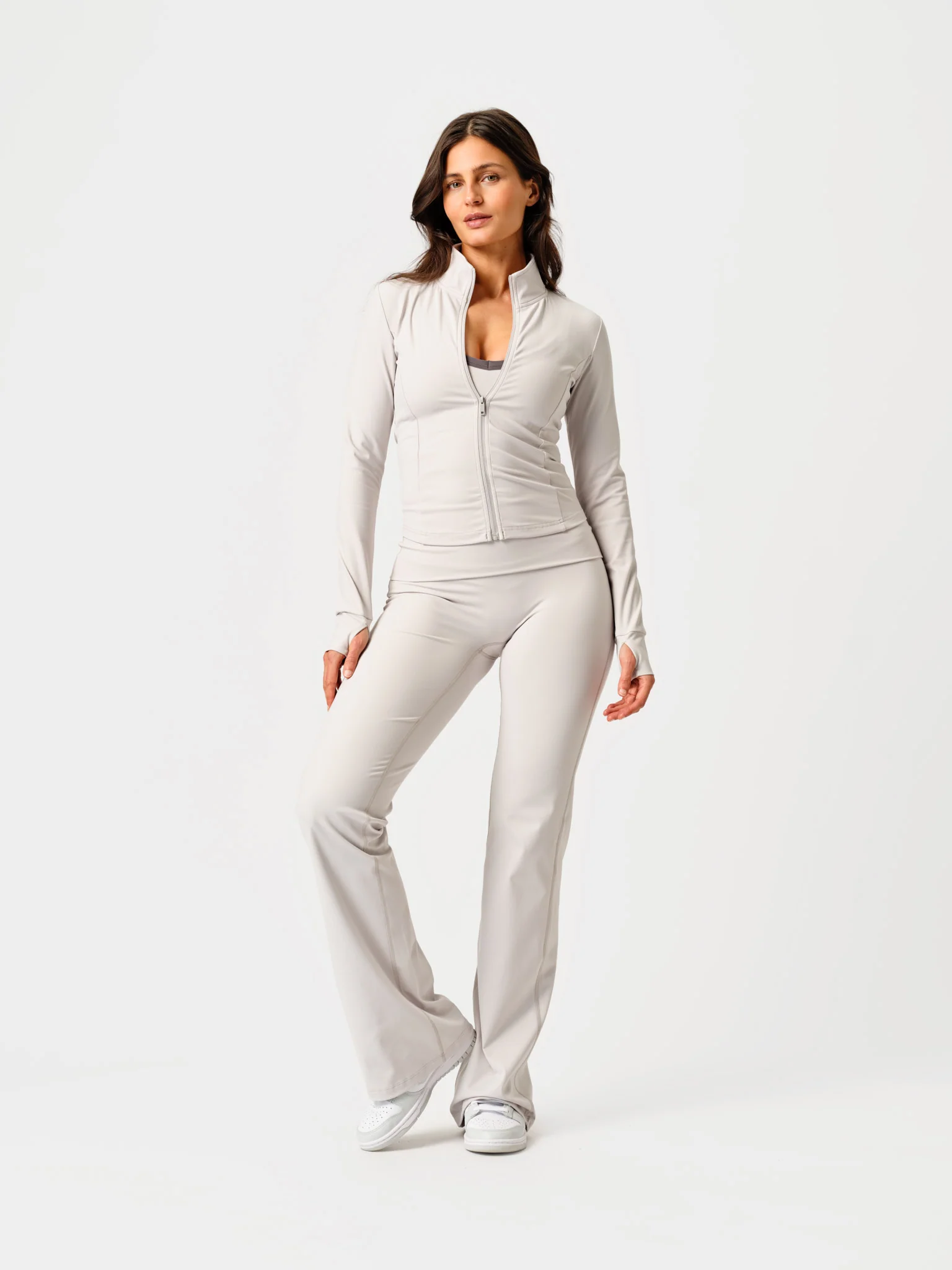 Form Fitted Zip Soft Grey - Image 4