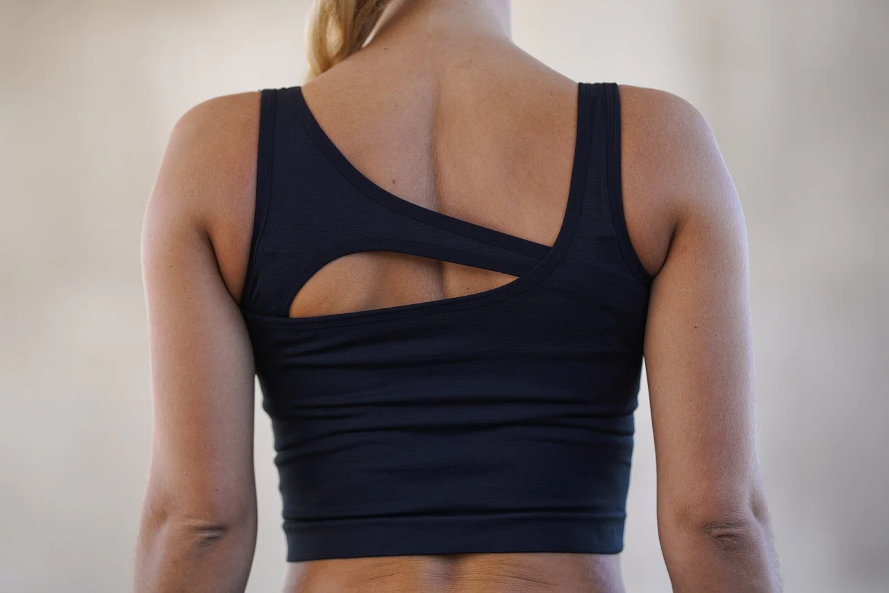 Hybrid BASE Top - Black - Image 3