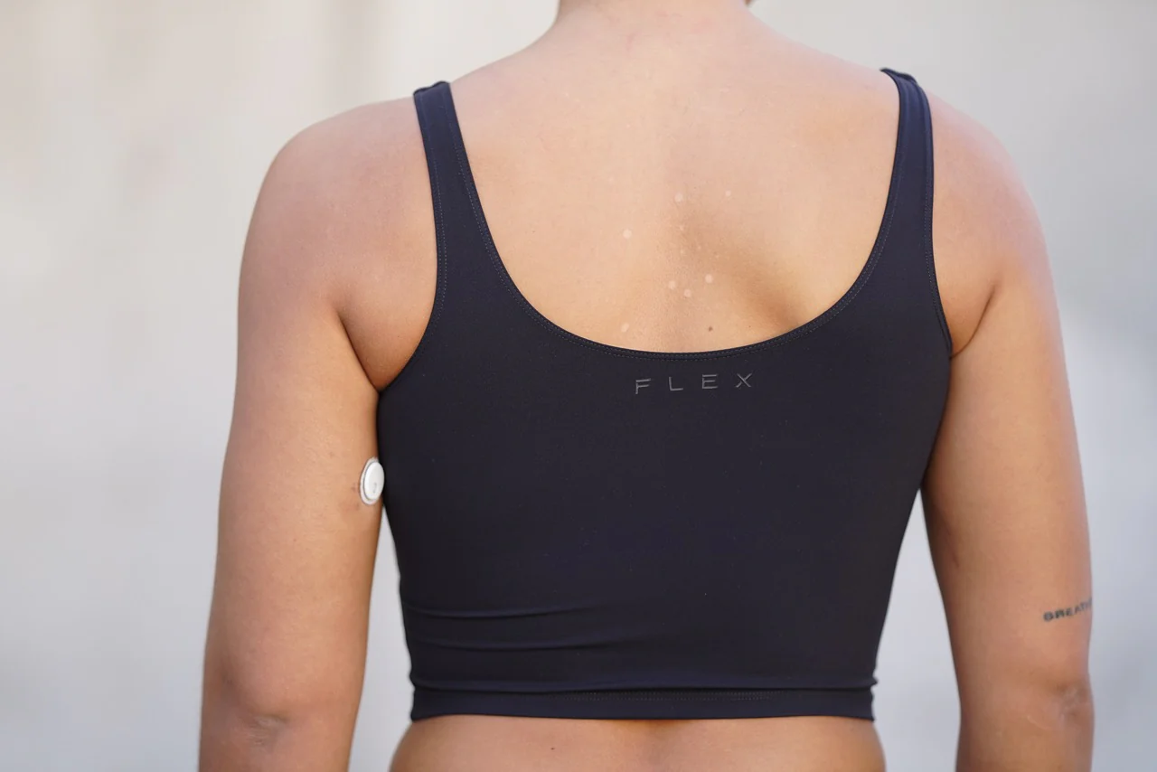 Shape Top Black - Image 3