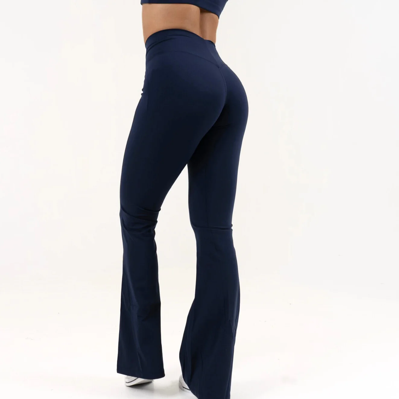 Opule Yoga pant Midnight - Image 3