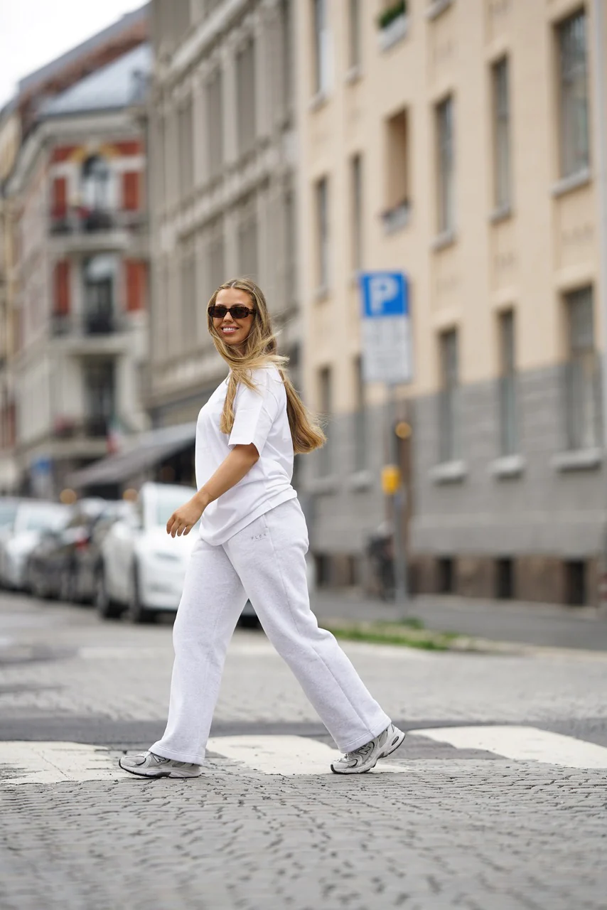 Studio Boxy T-shirt White - Image 7
