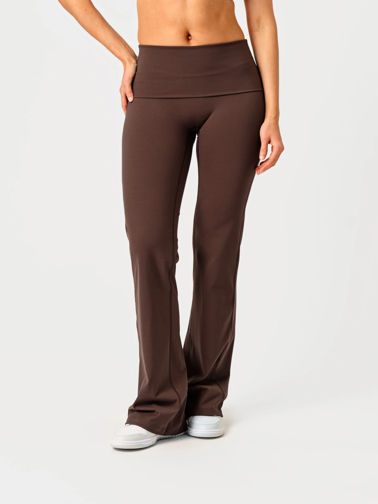 Yoga Flare Foldover Espresso - Image 5