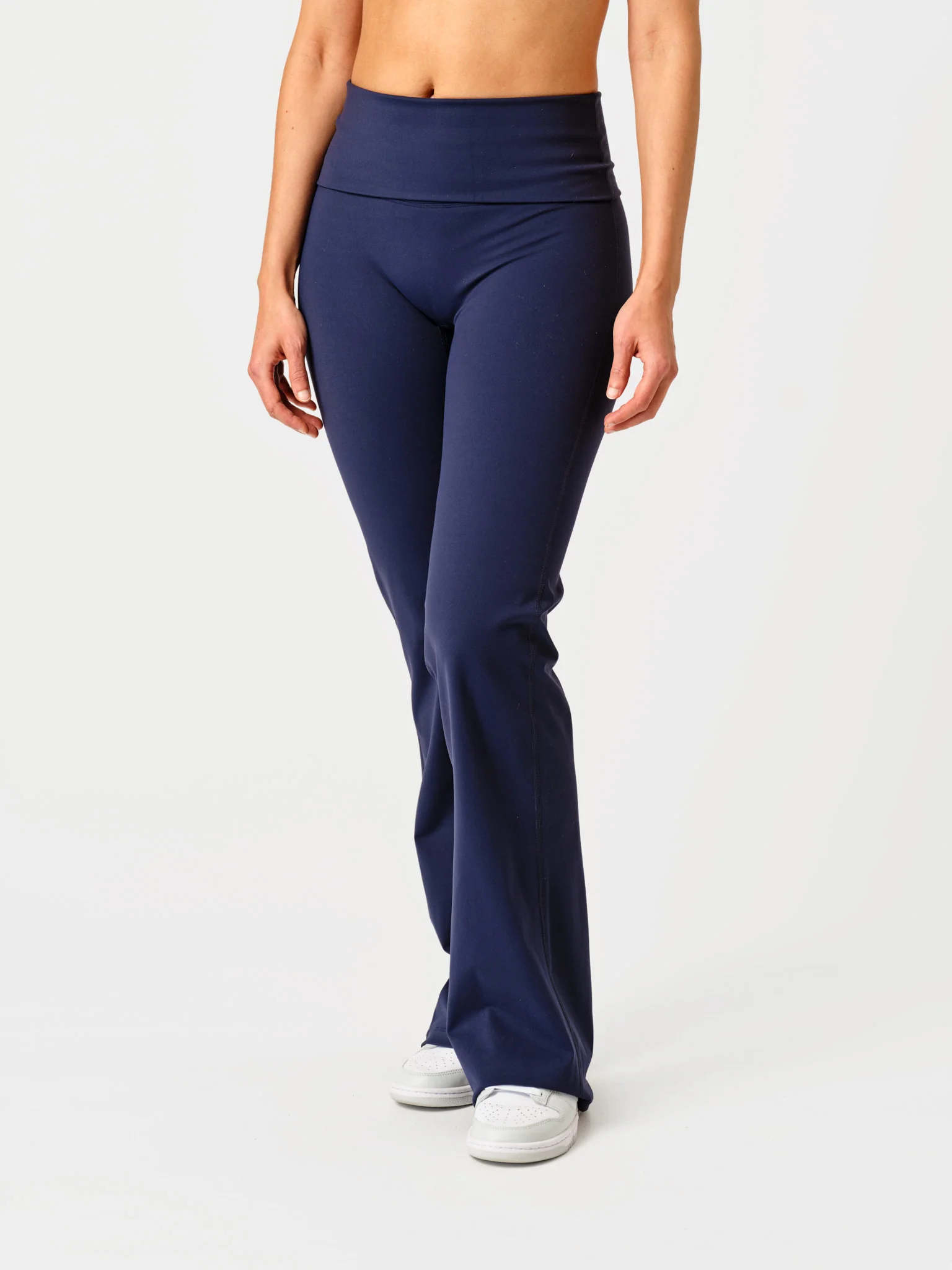 Yoga Flare Foldover Midnight - Image 2